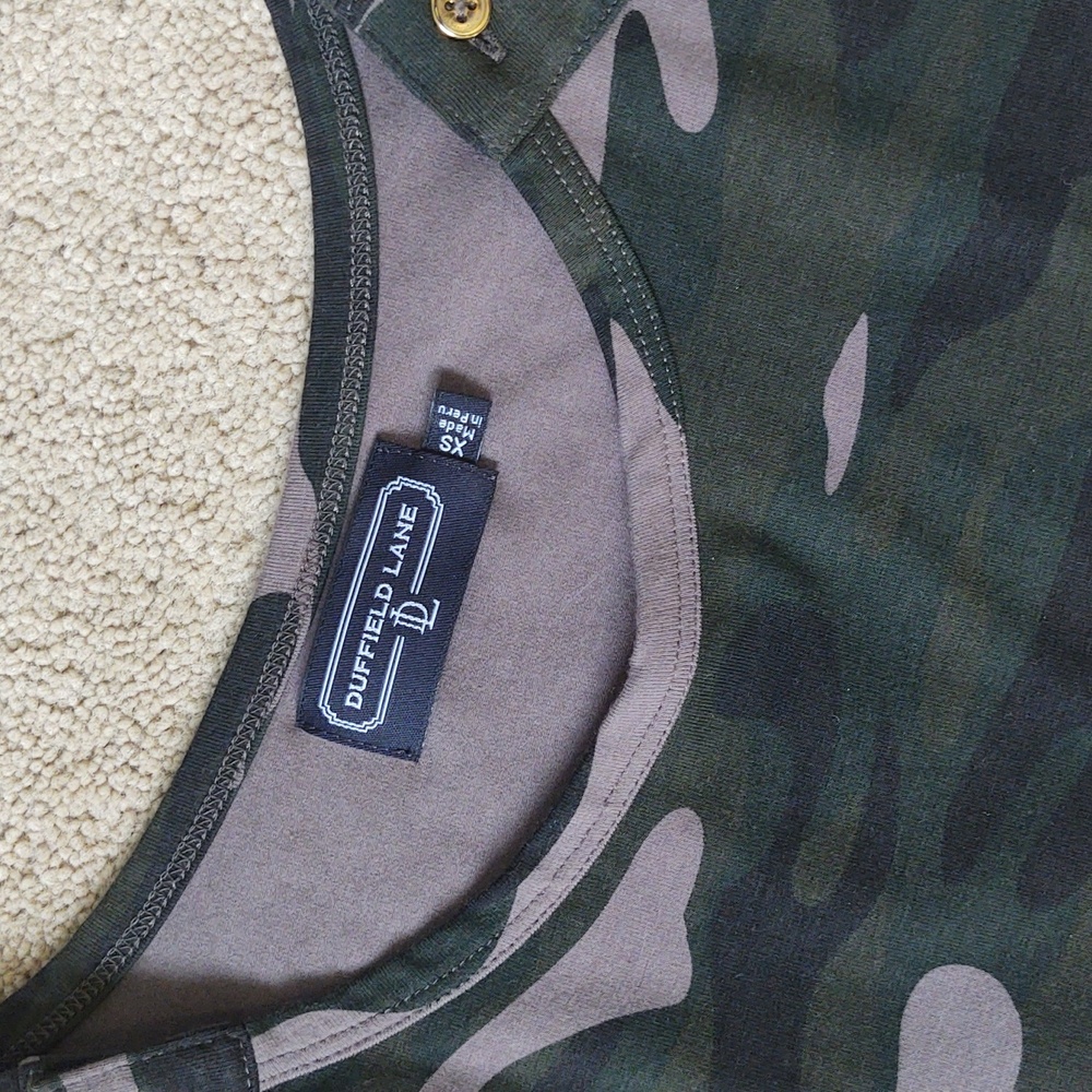 VGUC Duffield Lane camouflage knee length swing dress with three quarter sleeves - Picture 3 of 5